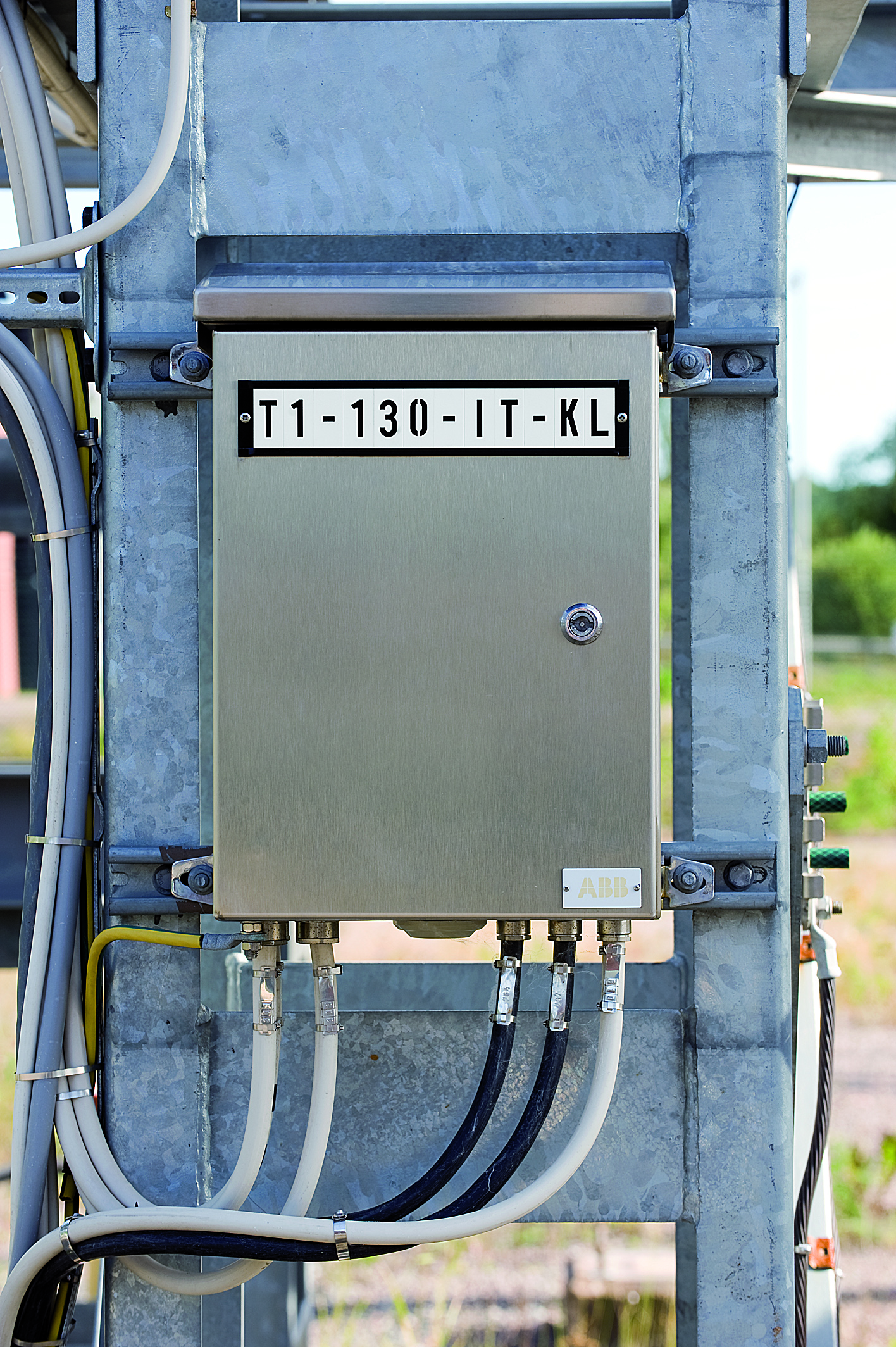 Marking system H25 White Letter: K